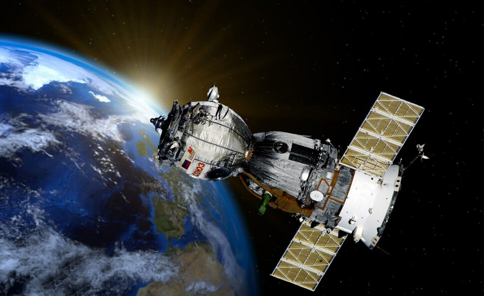 solar-energy-in-sapce solomnia